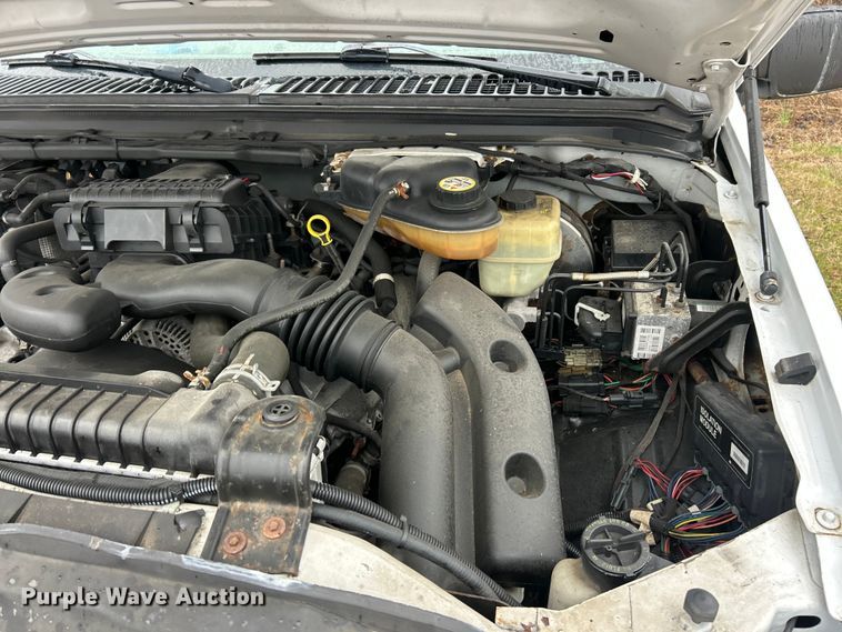 image for item FC5120 2006 Ford F250 Super Duty flatbed pickup truck