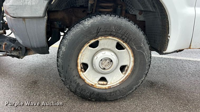 image for item FC5120 2006 Ford F250 Super Duty flatbed pickup truck