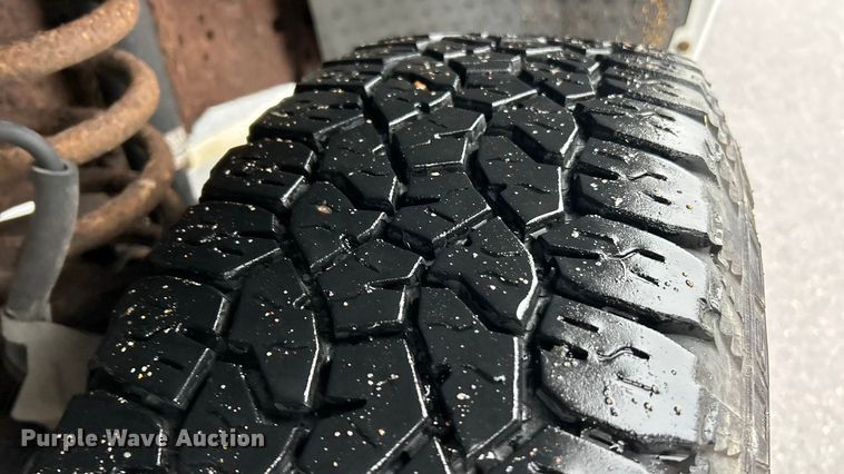 image for item FC5120 2006 Ford F250 Super Duty flatbed pickup truck