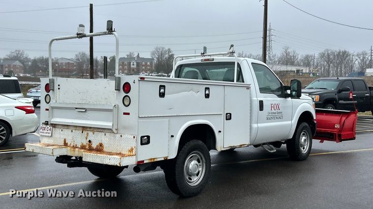 image for item FC5121 2016 Ford F250 Super Duty utility bed pickup truck