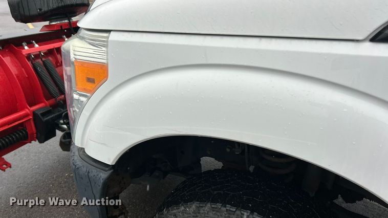 image for item FC5121 2016 Ford F250 Super Duty utility bed pickup truck