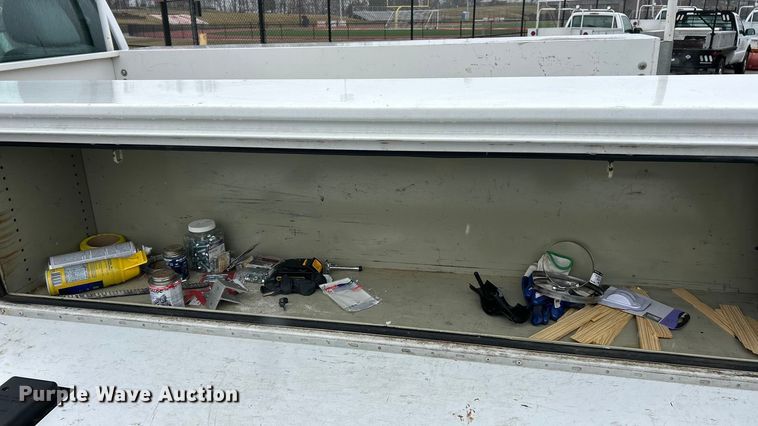 image for item FC5121 2016 Ford F250 Super Duty utility bed pickup truck