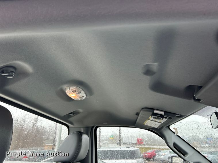 image for item FC5121 2016 Ford F250 Super Duty utility bed pickup truck