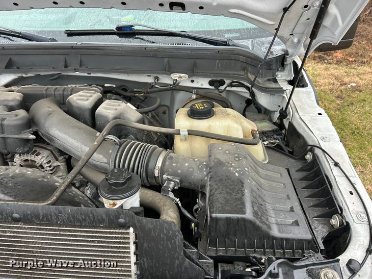 image for item FC5121 2016 Ford F250 Super Duty utility bed pickup truck