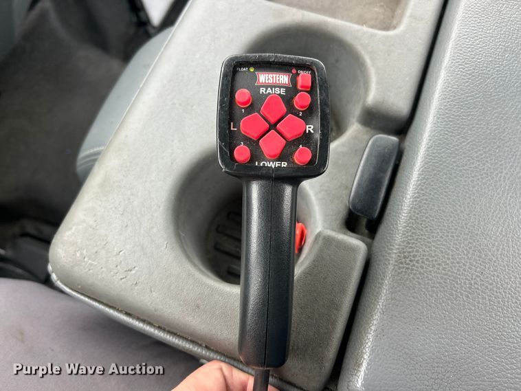 image for item FC5122 2016 Ford F250 Super Duty utility bed pickup truck