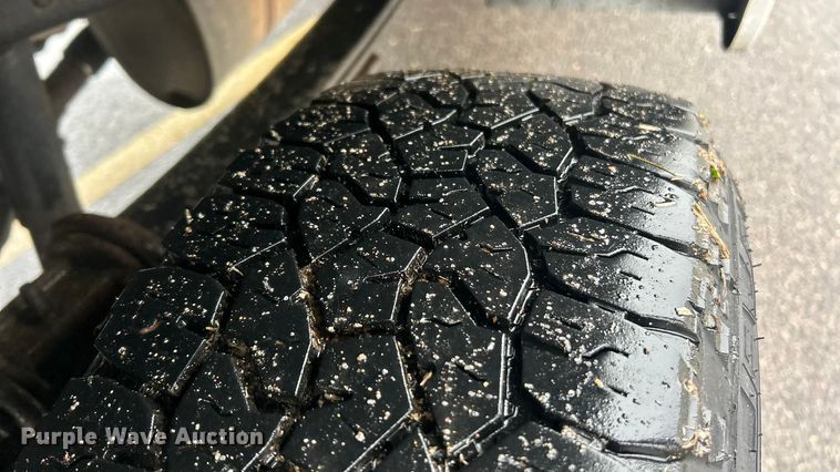 image for item FC5122 2016 Ford F250 Super Duty utility bed pickup truck