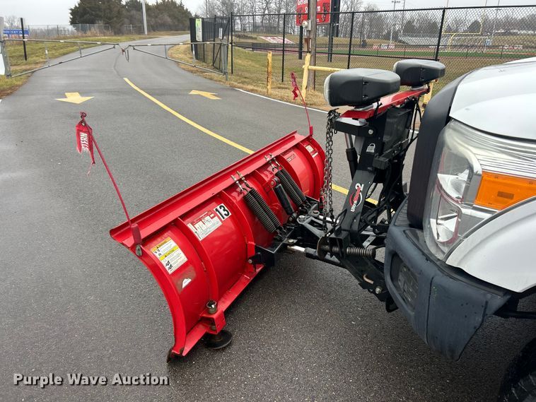 image for item FC5123 2016 Ford F250 Super Duty utility bed pickup truck