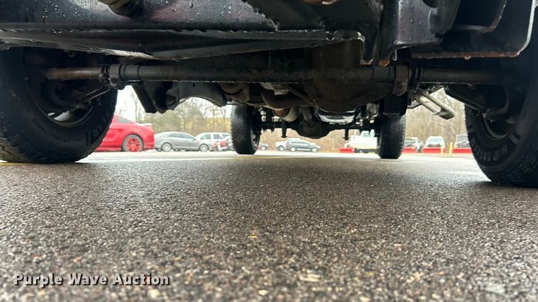 image for item FC5123 2016 Ford F250 Super Duty utility bed pickup truck