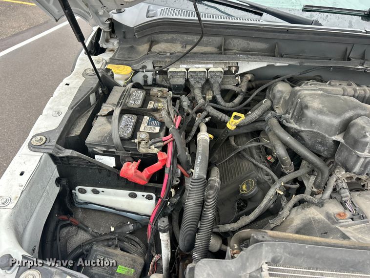 image for item FC5123 2016 Ford F250 Super Duty utility bed pickup truck