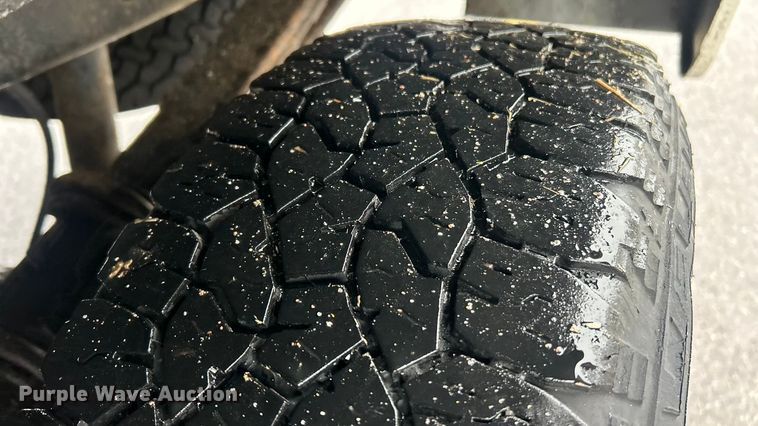 image for item FC5123 2016 Ford F250 Super Duty utility bed pickup truck