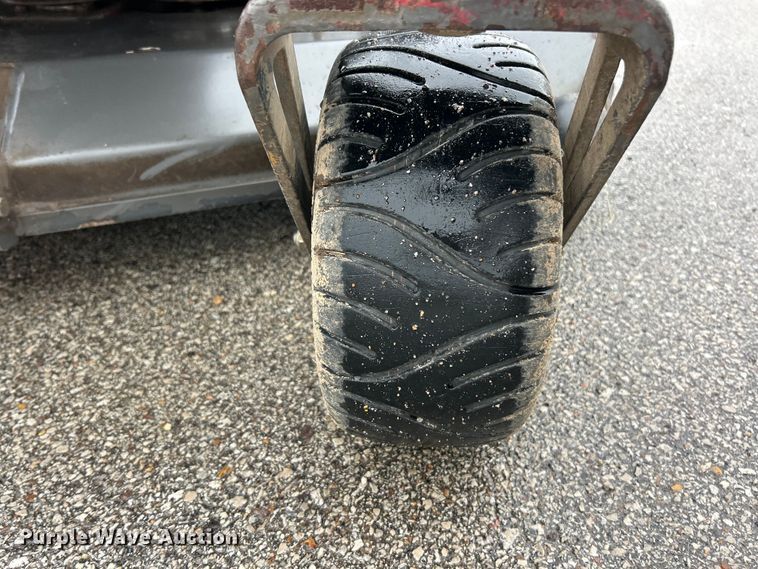 image for item FC5124 2017 Spartan RT-HD 896CC61 ZTR lawn mower