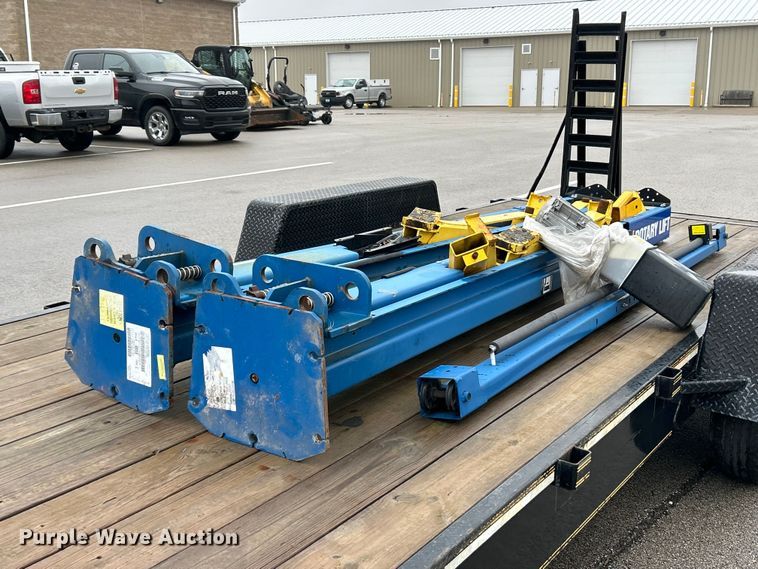 image for item FC5126 2014 Rotary SPOA10N700 automotive lift