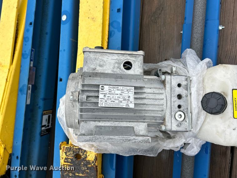 image for item FC5126 2014 Rotary SPOA10N700 automotive lift