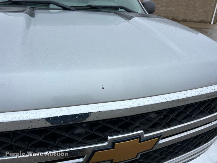 image for item FC5127 2013 Chevrolet Silverado 2500HD Ext. Cab pickup truck