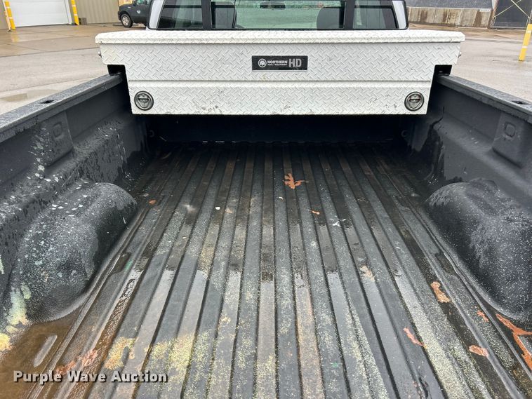 image for item FC5127 2013 Chevrolet Silverado 2500HD Ext. Cab pickup truck