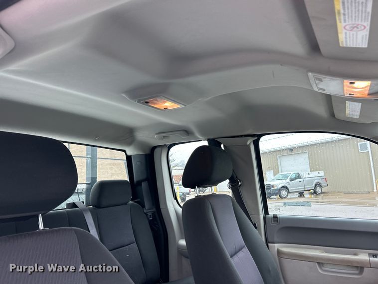 image for item FC5127 2013 Chevrolet Silverado 2500HD Ext. Cab pickup truck