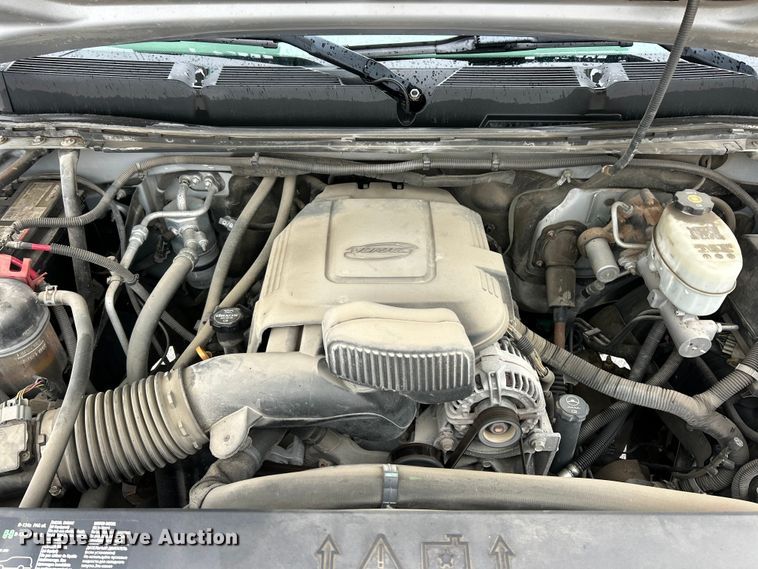 image for item FC5127 2013 Chevrolet Silverado 2500HD Ext. Cab pickup truck