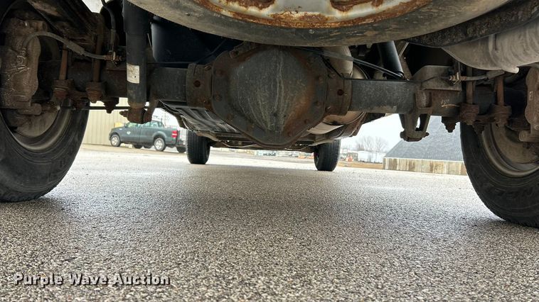 image for item FC5128 2013 Chevrolet Silverado 2500HD Crew Cab pickup truck