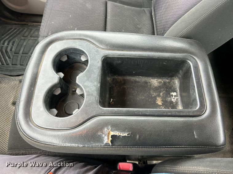 image for item FC5128 2013 Chevrolet Silverado 2500HD Crew Cab pickup truck