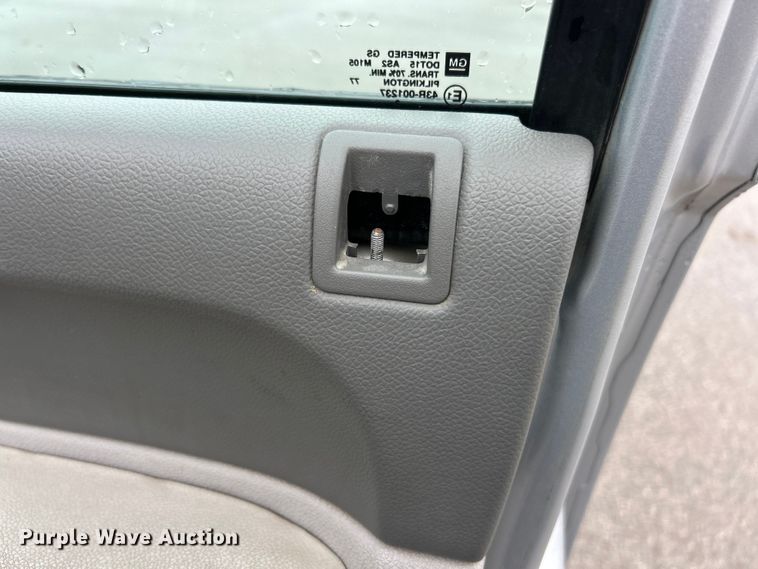 image for item FC5128 2013 Chevrolet Silverado 2500HD Crew Cab pickup truck