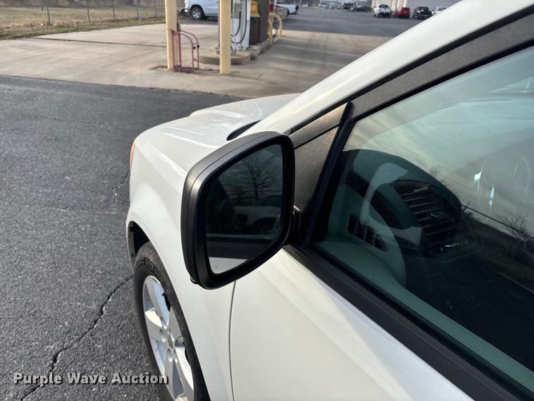 image for item FG0099 2013 Dodge Grand Caravan van