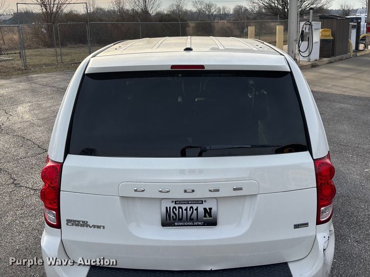 image for item FG0099 2013 Dodge Grand Caravan van