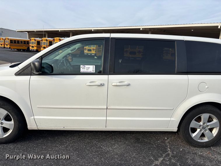 image for item FG0099 2013 Dodge Grand Caravan van