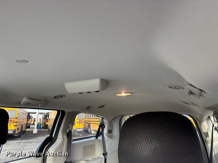 image for item FG0099 2013 Dodge Grand Caravan van