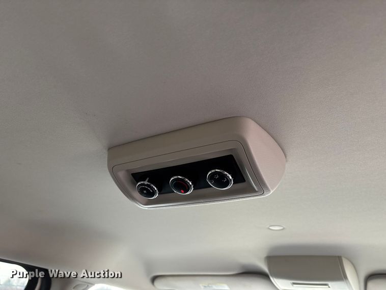 image for item FG0099 2013 Dodge Grand Caravan van