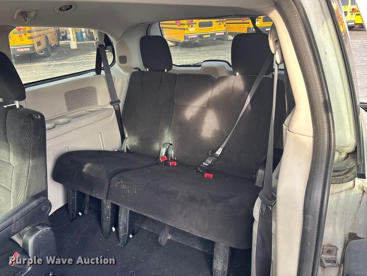 image for item FG0099 2013 Dodge Grand Caravan van