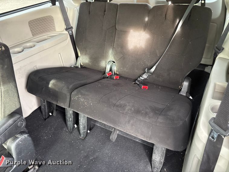 image for item FG0099 2013 Dodge Grand Caravan van