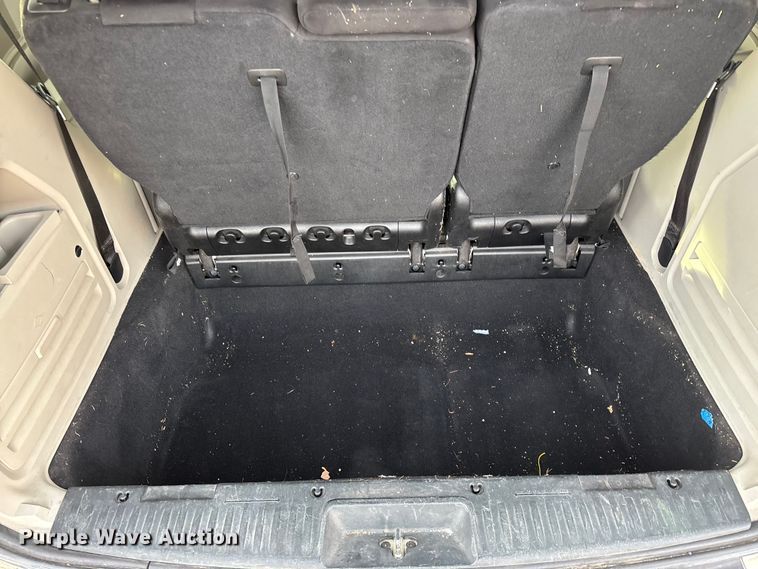 image for item FG0099 2013 Dodge Grand Caravan van