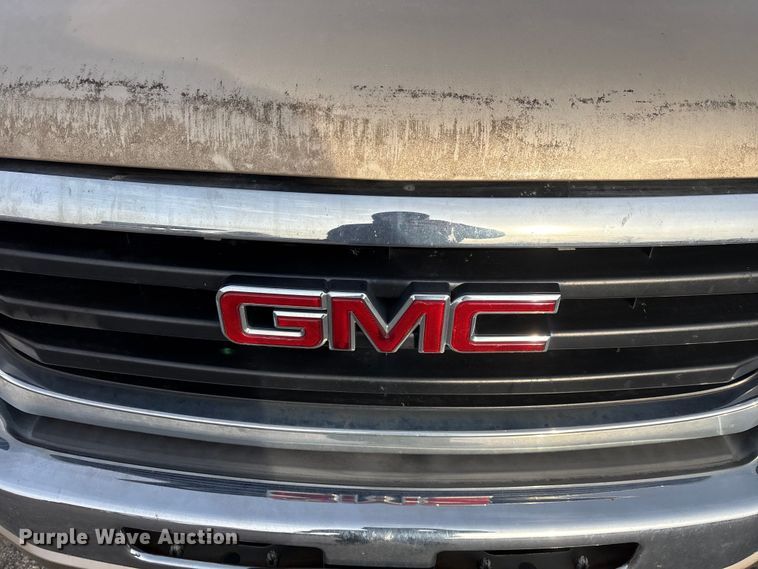 image for item FG0100 2004 GMC Sierra 1500 Ext. Cab pickup truck