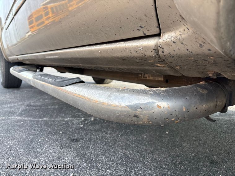 image for item FG0100 2004 GMC Sierra 1500 Ext. Cab pickup truck