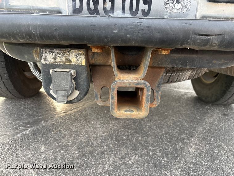 image for item FG0100 2004 GMC Sierra 1500 Ext. Cab pickup truck