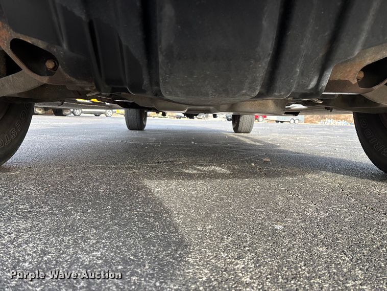 image for item FG0100 2004 GMC Sierra 1500 Ext. Cab pickup truck