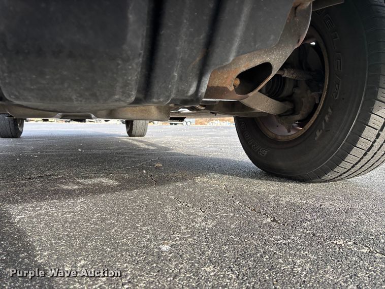 image for item FG0100 2004 GMC Sierra 1500 Ext. Cab pickup truck