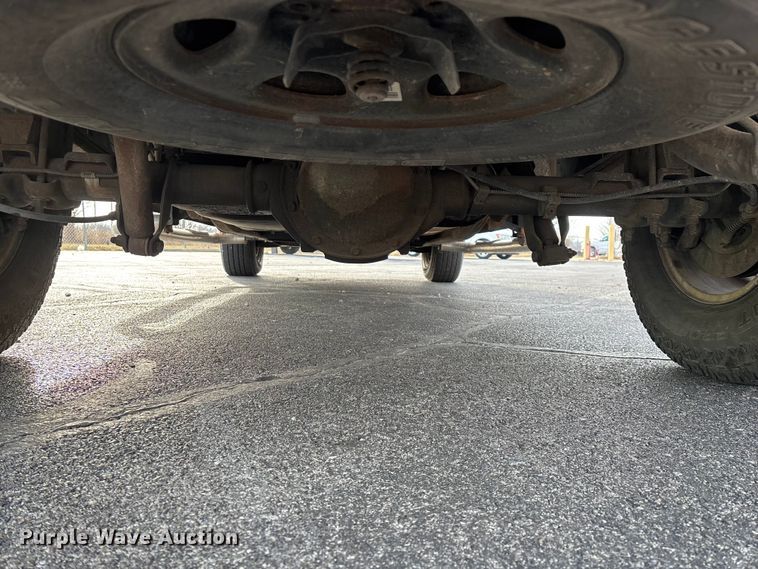 image for item FG0100 2004 GMC Sierra 1500 Ext. Cab pickup truck