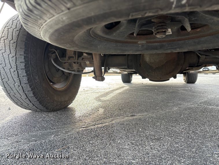 image for item FG0100 2004 GMC Sierra 1500 Ext. Cab pickup truck