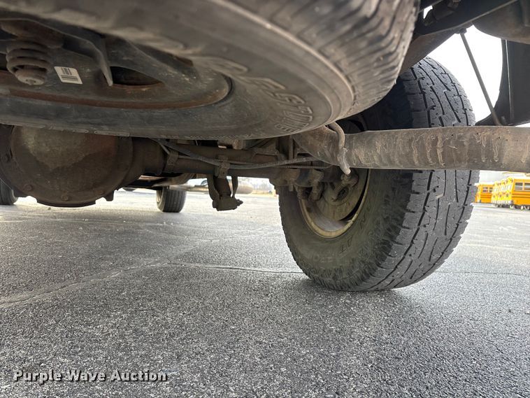 image for item FG0100 2004 GMC Sierra 1500 Ext. Cab pickup truck