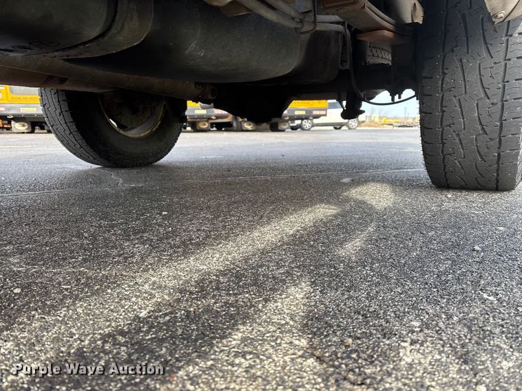 image for item FG0100 2004 GMC Sierra 1500 Ext. Cab pickup truck