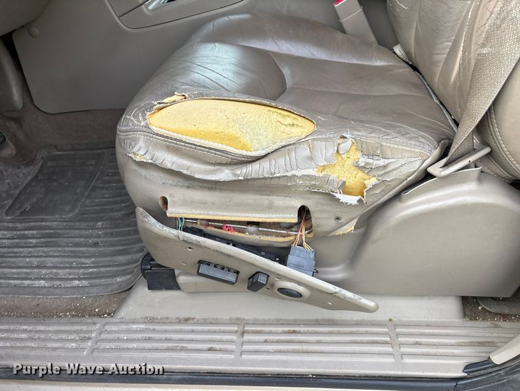 image for item FG0100 2004 GMC Sierra 1500 Ext. Cab pickup truck