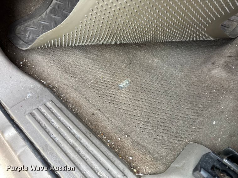 image for item FG0100 2004 GMC Sierra 1500 Ext. Cab pickup truck