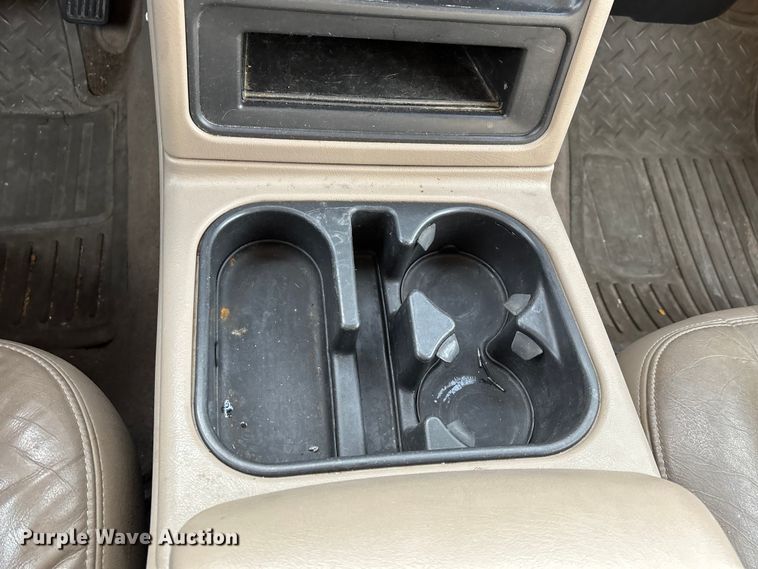 image for item FG0100 2004 GMC Sierra 1500 Ext. Cab pickup truck