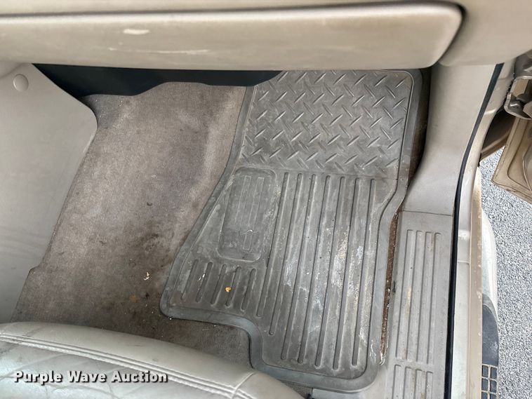 image for item FG0100 2004 GMC Sierra 1500 Ext. Cab pickup truck