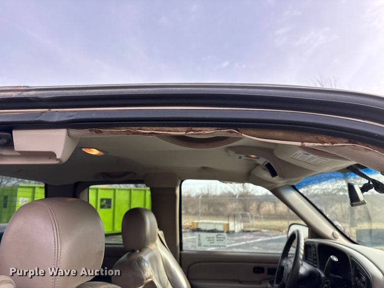 image for item FG0100 2004 GMC Sierra 1500 Ext. Cab pickup truck