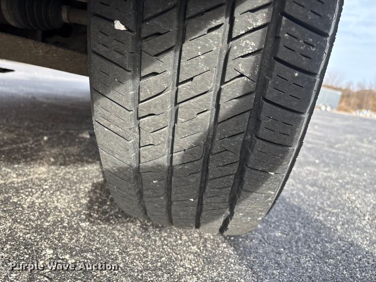 image for item FG0100 2004 GMC Sierra 1500 Ext. Cab pickup truck