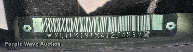 image for item FG0100 2004 GMC Sierra 1500 Ext. Cab pickup truck
