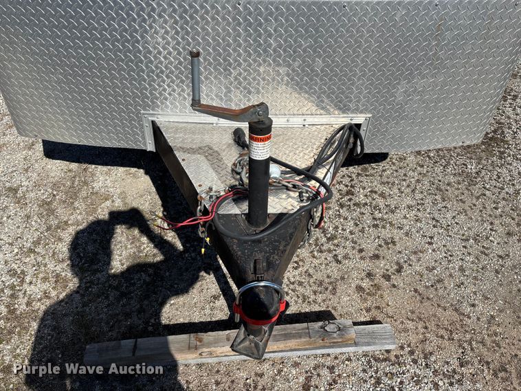 image for item FG0108 2001 Haulmark KD7X14WT2 enclosed cargo trailer