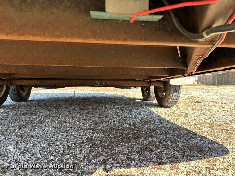 image for item FG0108 2001 Haulmark KD7X14WT2 enclosed cargo trailer